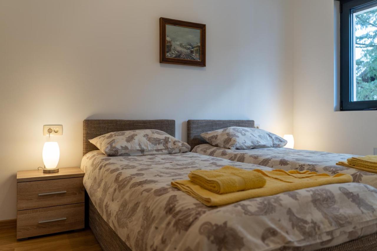 Imperial In Pekovic Apartament